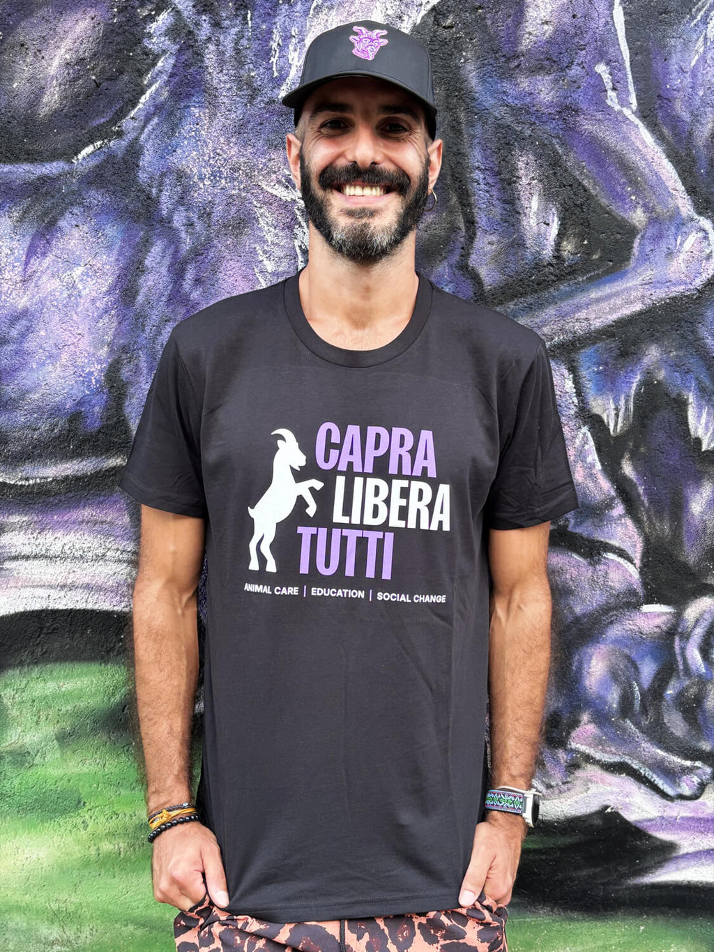 T-shirt ufficiale Capra Libera Tutti